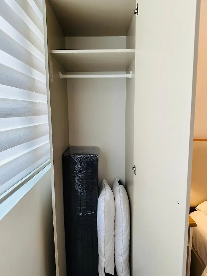 331D Near Moa And Airport Pool View Fast Wifi Balcony Aparthotel Pasay Philippines